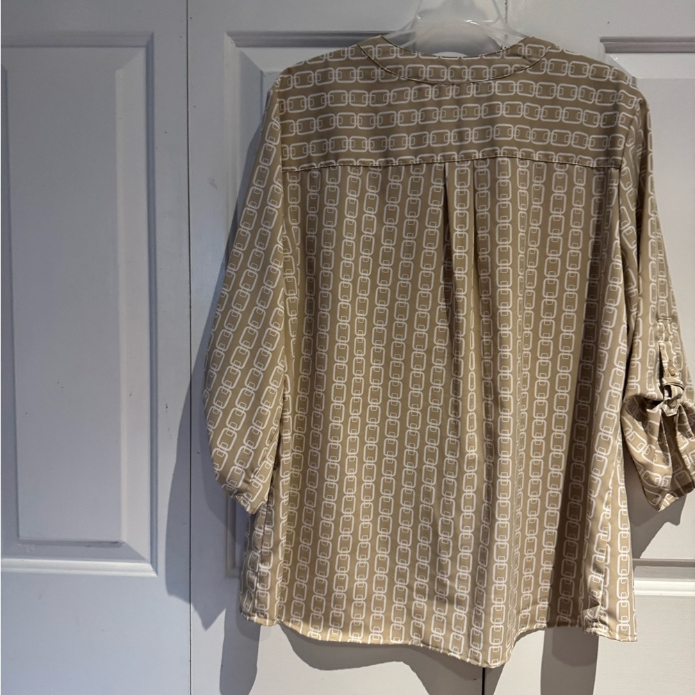 Beige Patterned Blouse - Picture 2 of 6